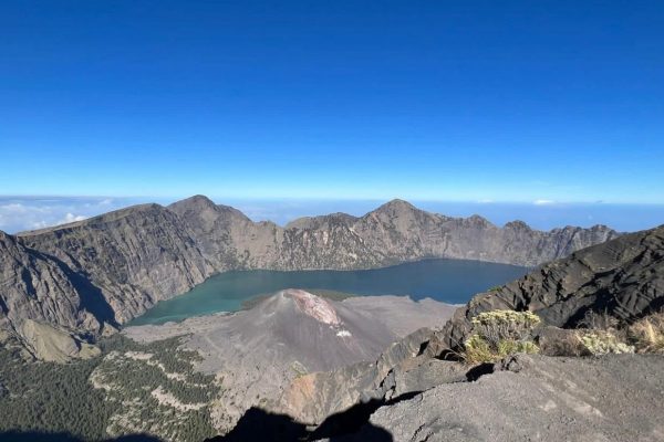 Rinjani Trekking Summit Adventure